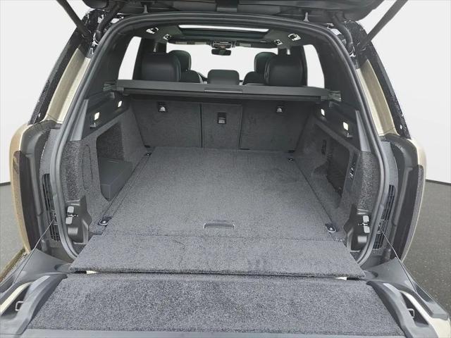 2025 Land Rover Range Rover P530 SE