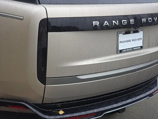 2025 Land Rover Range Rover P530 SE