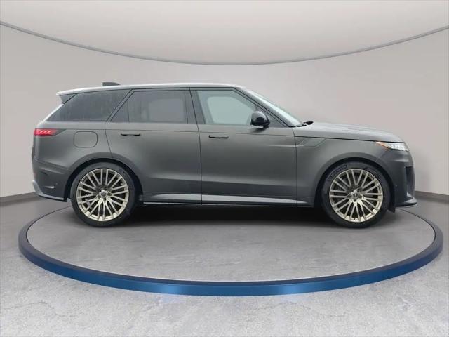 2025 Land Rover Range Rover Sport P635 SV Edition Two