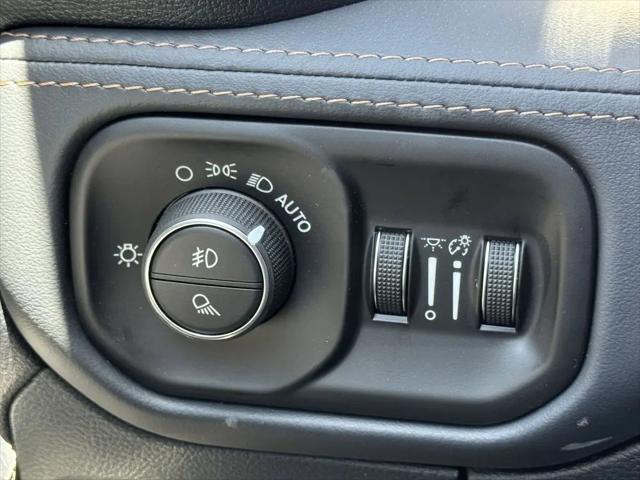 2025 Ram 1500 Tungsten Crew Cab 4x4 5'7" Box
