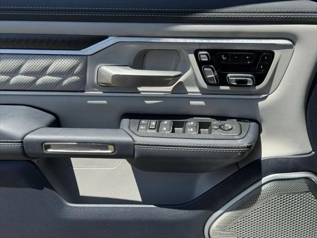 2025 Ram 1500 Tungsten Crew Cab 4x4 5'7" Box