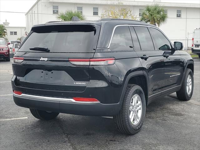 2025 Jeep Grand Cherokee GRAND CHEROKEE LAREDO 4X2
