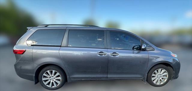 2017 Toyota Sienna XLE 7 Passenger