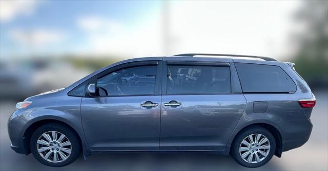 2017 Toyota Sienna XLE 7 Passenger