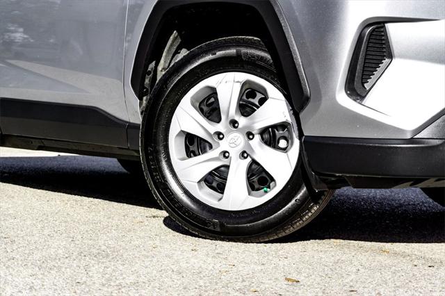 2024 Toyota RAV4 LE 2024 Toyota RAV4 LE