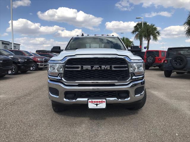 2022 RAM 3500 Tradesman Crew Cab 4x4 8 Box 2022 RAM 3500 Tradesman Crew Cab 4x4 8 Box