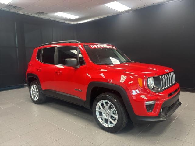 2022 Jeep Renegade Latitude 4x4 2022 Jeep Renegade Latitude 4x4