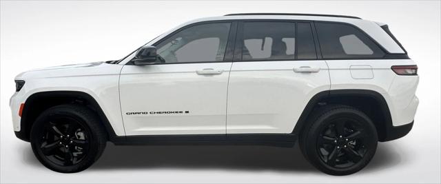 2023 Jeep Grand Cherokee Limited 4x4 2023 Jeep Grand Cherokee Limited 4x4