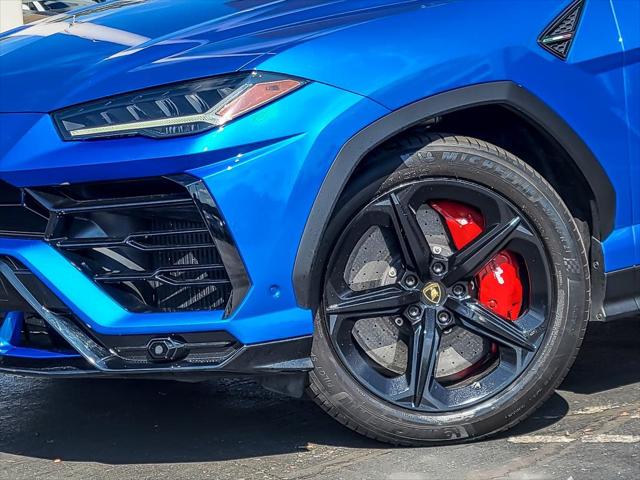 2019 Lamborghini Urus Base