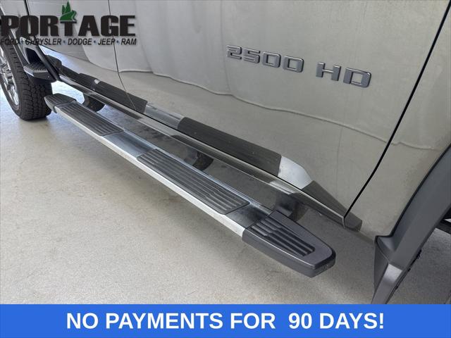 2022 Chevrolet Silverado 2500HD 4WD Crew Cab Standard Bed Custom