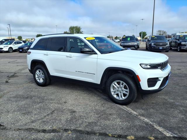 2023 Jeep Grand Cherokee Laredo 4x4 2023 Jeep Grand Cherokee Laredo 4x4