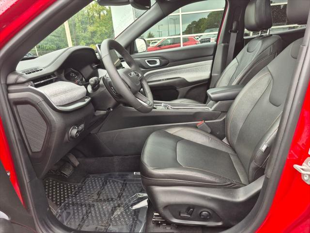 2023 Jeep Compass Latitude Lux FWD