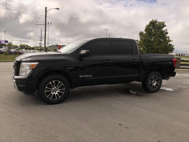 2022 Nissan TITAN Crew Cab SV 4x4 2022 Nissan TITAN Crew Cab SV 4x4
