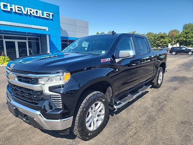 2022 Chevrolet Silverado 1500 4WD Crew Cab Standard Bed LT