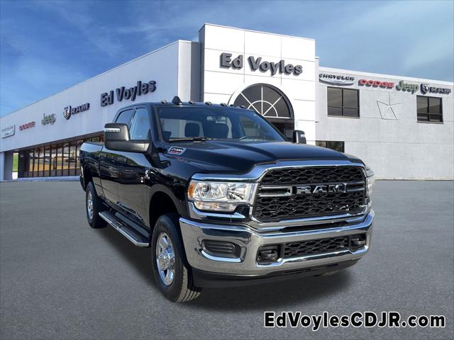 2024 RAM 2500 Tradesman Crew Cab 4x4 64 Box