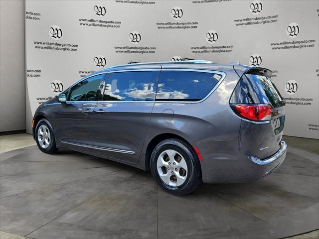 2017 Chrysler Pacifica Touring-L Plus 2017 Chrysler Pacifica Touring-L Plus