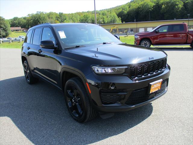 2023 Jeep Grand Cherokee Altitude 4x4