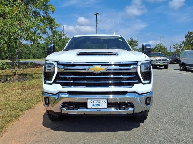 2025 Chevrolet Silverado 2500HD 4WD Crew Cab Standard Bed LTZ