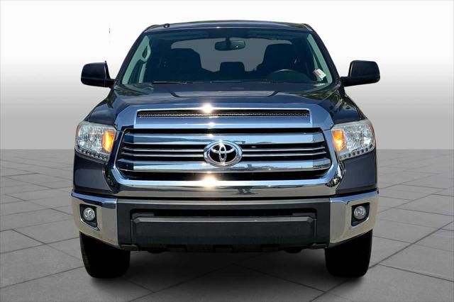2017 Toyota Tundra SR5 5.7L V8