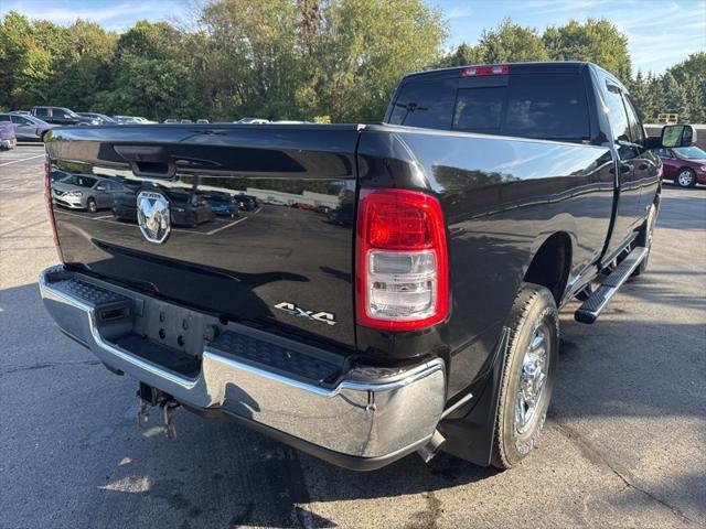 2022 RAM 3500 Tradesman Crew Cab 4x4 8 Box