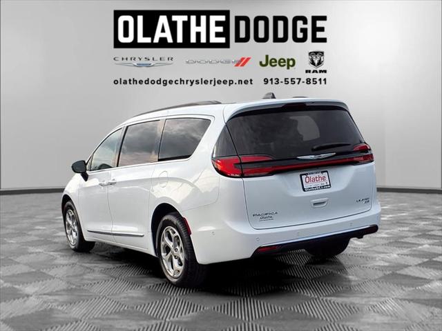 2023 Chrysler Pacifica Limited AWD