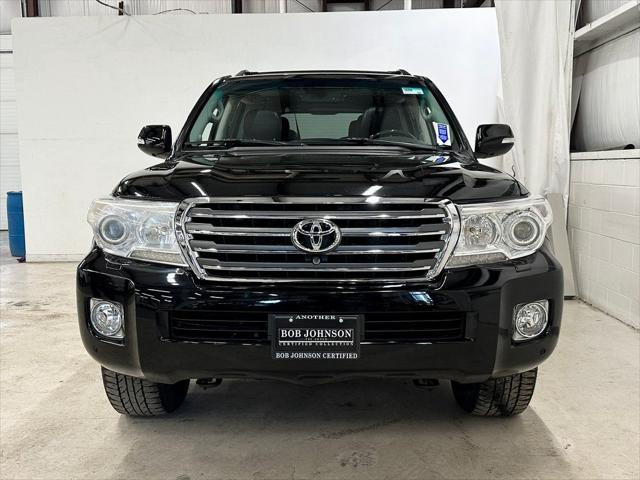 2013 Toyota Land Cruiser V8