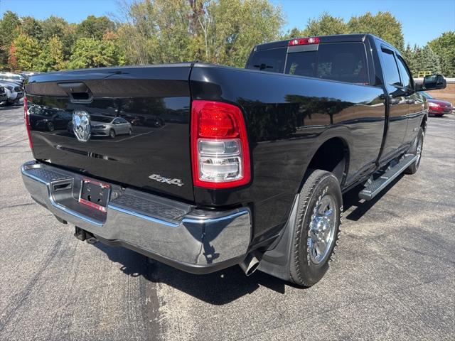 2022 RAM 3500 Tradesman Crew Cab 4x4 8 Box 2022 RAM 3500 Tradesman Crew Cab 4x4 8 Box