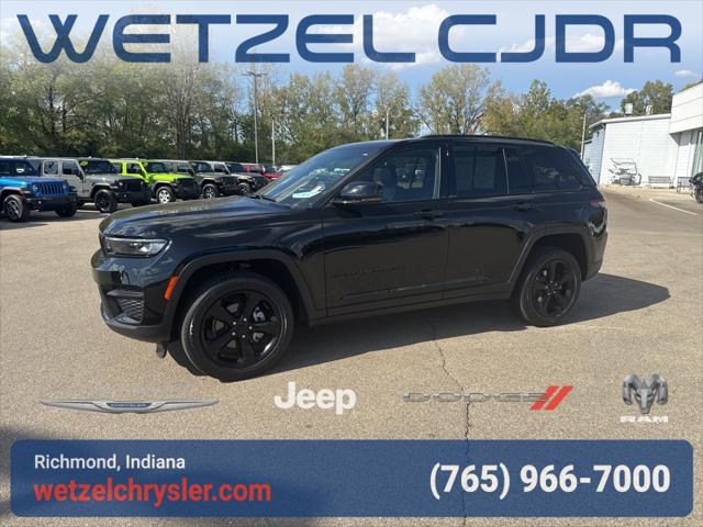 2022 Jeep Grand Cherokee Altitude 4x4 2022 Jeep Grand Cherokee Altitude 4x4