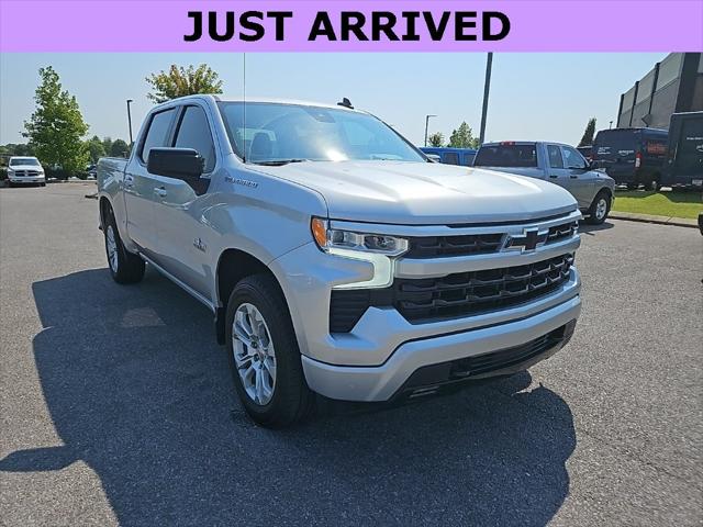 2022 Chevrolet Silverado 1500 4WD Crew Cab Short Bed RST
