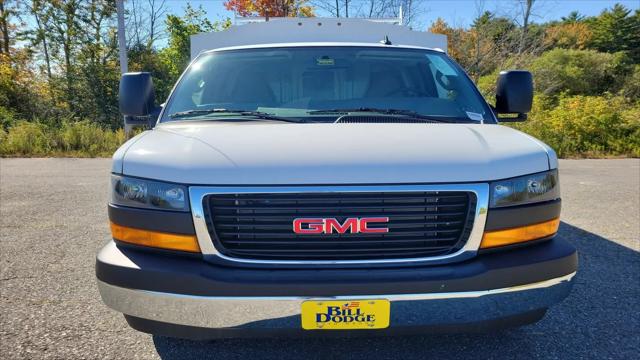 2025 GMC Savana Cutaway Work Van