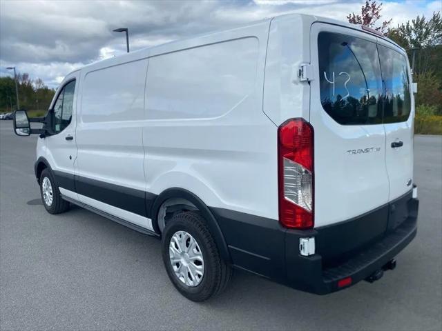2025 Ford Transit Cargo Van T-150