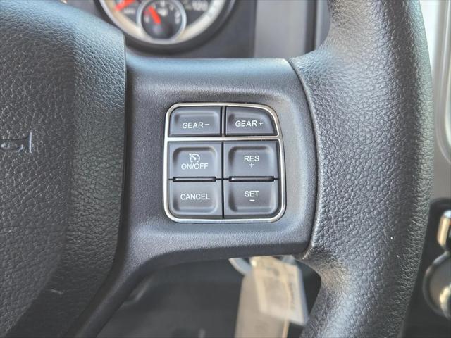 2017 Ram 1500 SLT Quad Cab 4x2 6'4" Box