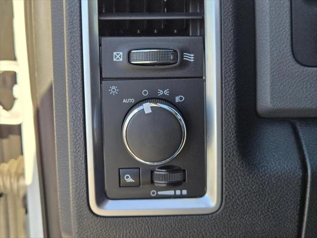 2017 Ram 1500 SLT Quad Cab 4x2 6'4" Box