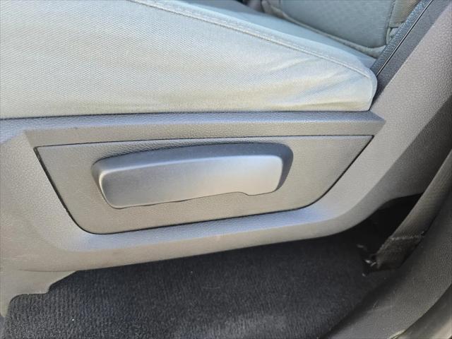 2017 Ram 1500 SLT Quad Cab 4x2 6'4" Box