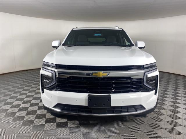 2025 Chevrolet Suburban 4WD LS