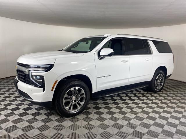 2025 Chevrolet Suburban 4WD LS
