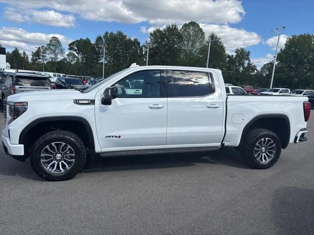 2023 GMC Sierra 1500 4WD Crew Cab Short Box AT4