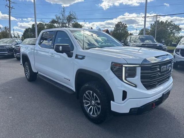 2023 GMC Sierra 1500 4WD Crew Cab Short Box AT4