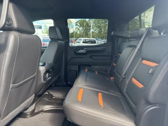 2023 GMC Sierra 1500 4WD Crew Cab Short Box AT4