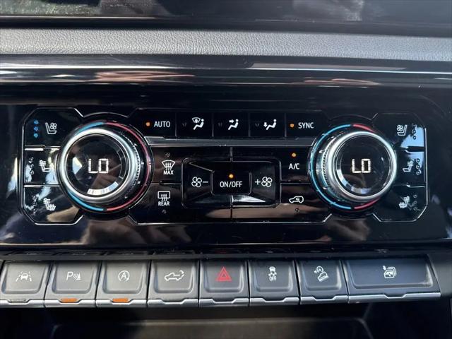 2023 GMC Sierra 1500 4WD Crew Cab Short Box AT4