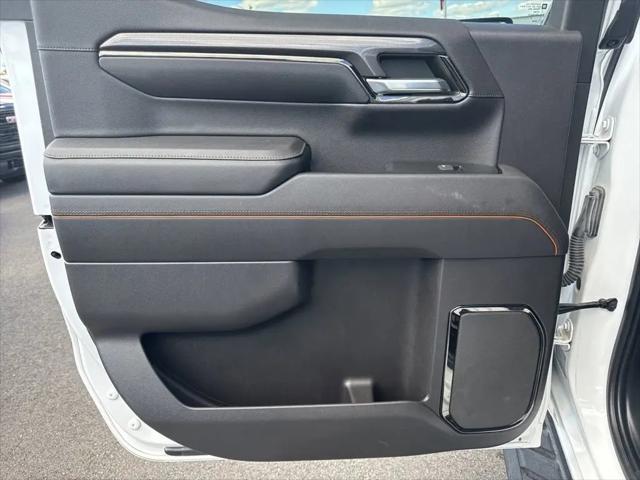 2023 GMC Sierra 1500 4WD Crew Cab Short Box AT4