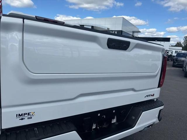 2023 GMC Sierra 1500 4WD Crew Cab Short Box AT4