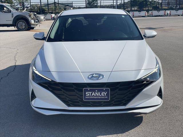 2022 Hyundai Elantra SEL 2022 Hyundai Elantra SEL