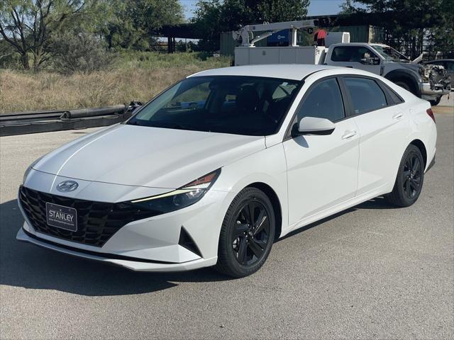 2022 Hyundai Elantra SEL 2022 Hyundai Elantra SEL