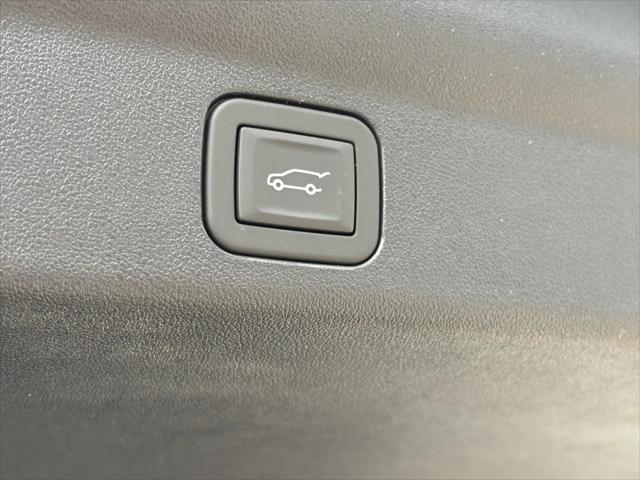 2026 Cadillac Escalade IQL Sport AWD