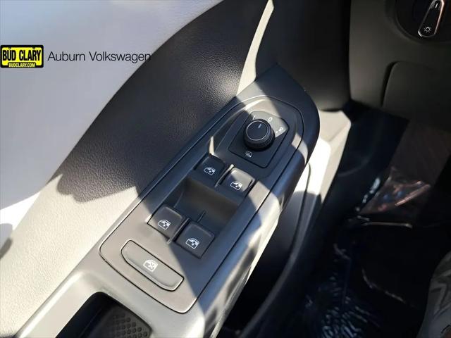 2025 Volkswagen Taos 1.5T S