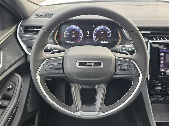 2025 Jeep Grand Cherokee L Laredo X 4x4