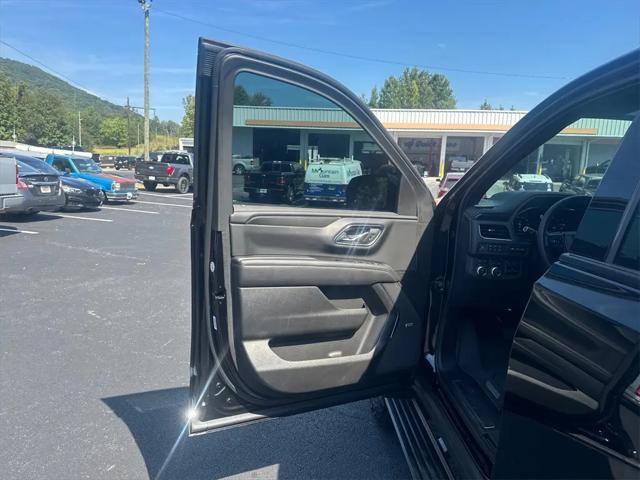 2024 GMC Yukon 4WD AT4