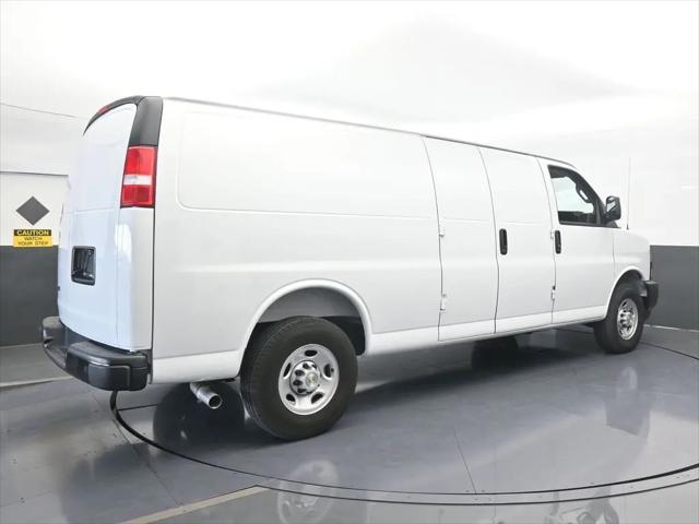 2025 Chevrolet Express Cargo Van RWD 3500 Extended Wheelbase WT