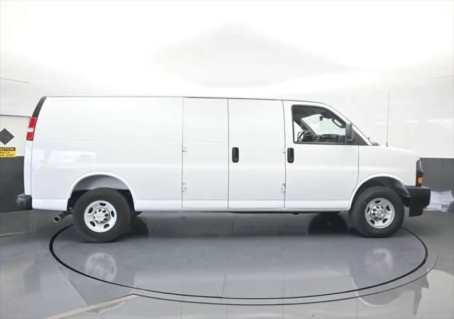 2025 Chevrolet Express Cargo Van RWD 3500 Extended Wheelbase WT